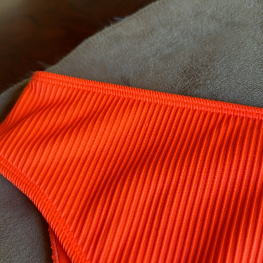 Hollister *NWOT* Women’s Neon Orange Ribbed Bikini Bottoms - Picture 7 of 15